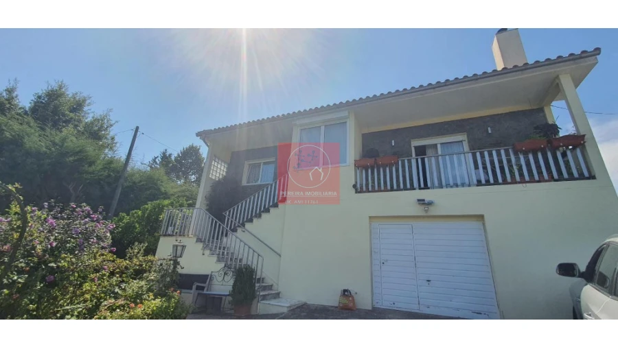 Moradia T4 para Venda em Abraveses Foto 19