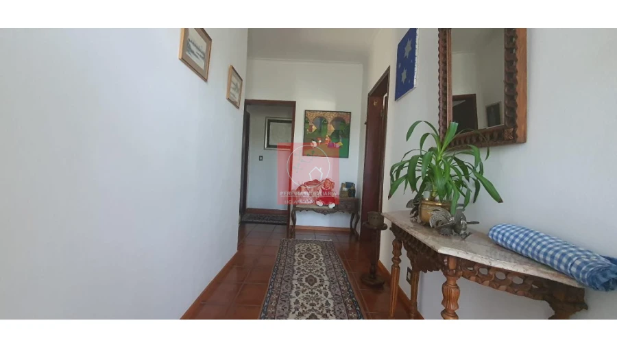 Moradia T4 para Venda em Abraveses Foto 5