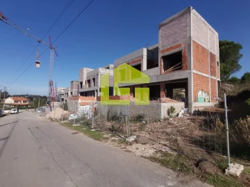 Moradia T3 para Venda em Antuzede e Vil de Matos