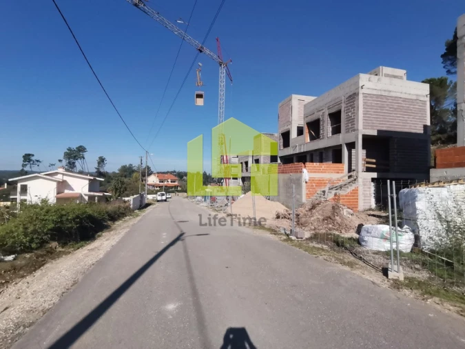 Moradia T3 para Venda em Antuzede e Vil de Matos Foto 11