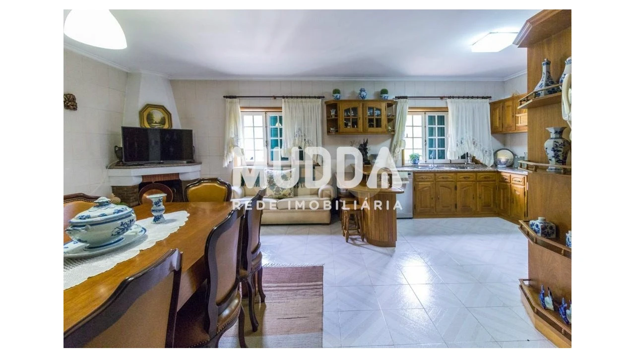 Moradia T4 para Venda em Nogueira do Cravo e Pindelo Foto 9