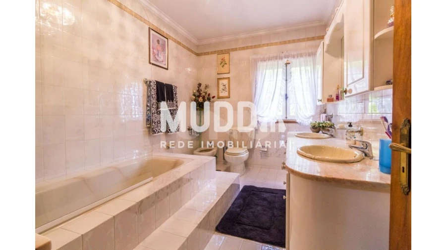 Moradia T4 para Venda em Nogueira do Cravo e Pindelo Foto 20