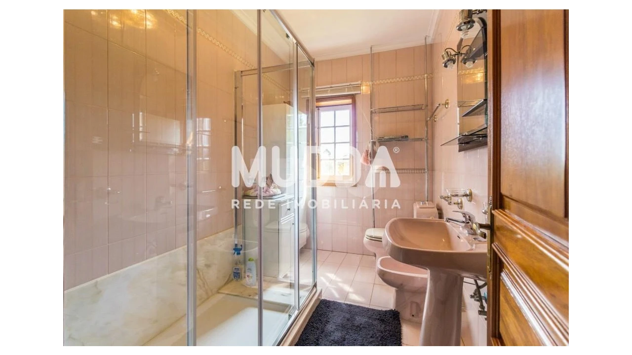 Moradia T4 para Venda em Nogueira do Cravo e Pindelo Foto 21