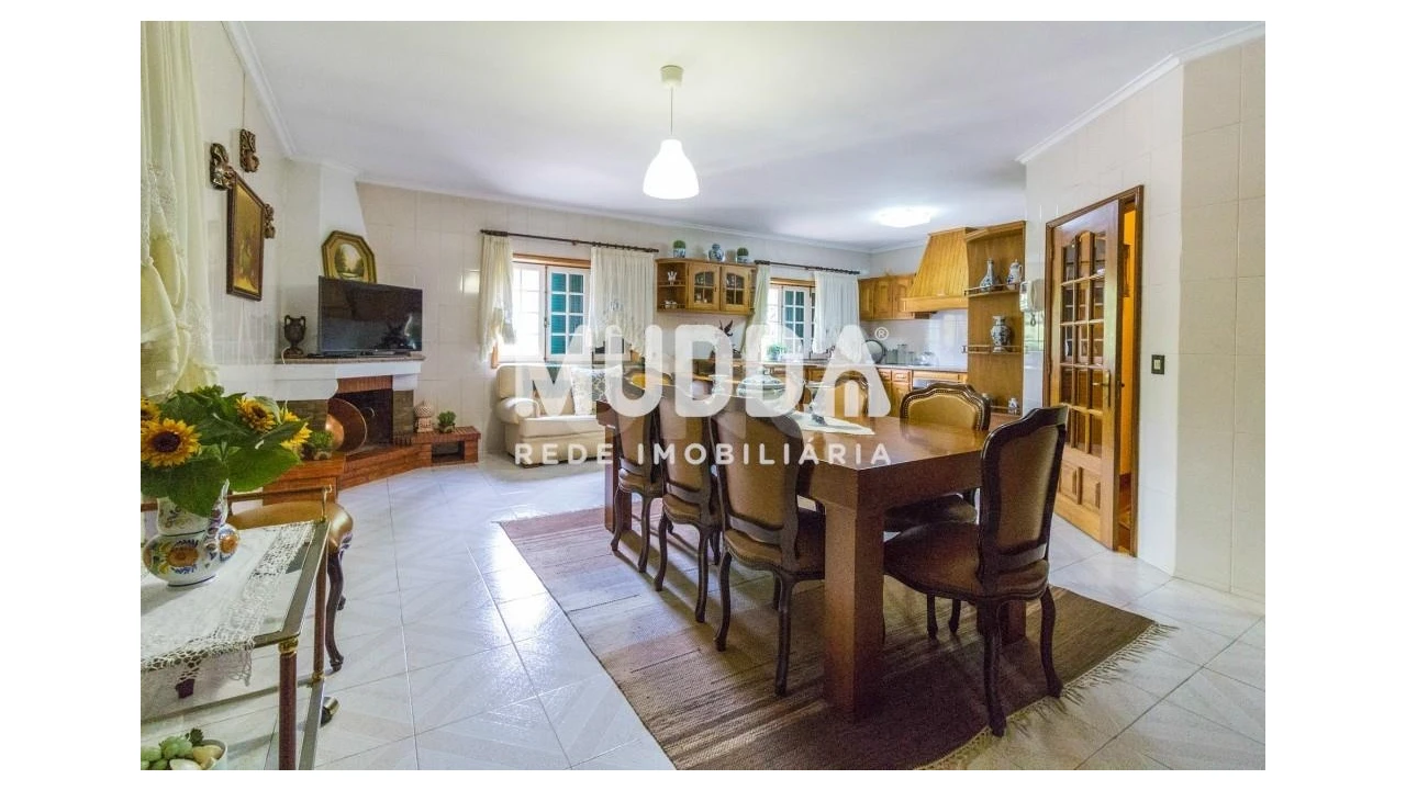 Moradia T4 para Venda em Nogueira do Cravo e Pindelo Foto 7