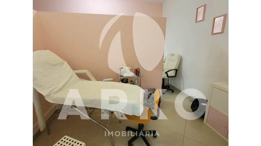 Loja para Venda em São Tomé de Negrelos Foto 10