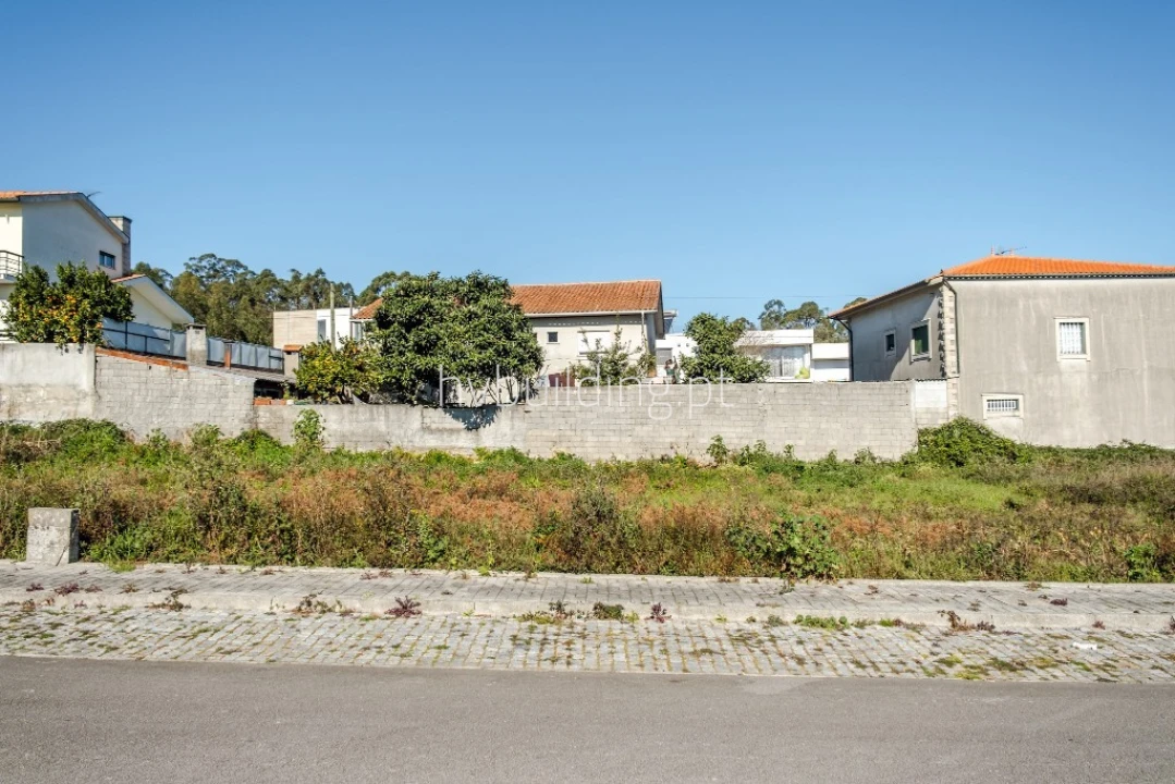 Terreno para Venda em Perelhal Foto 30