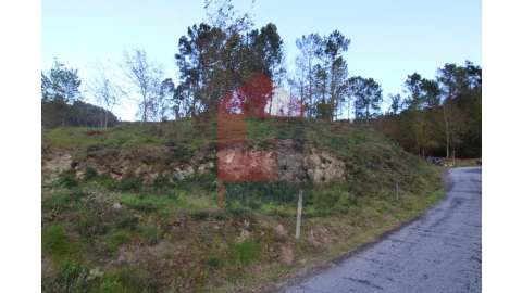 Terreno para Venda em Sande, Vilarinho, Barros e Gomide