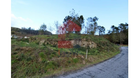 Terreno para Venda em Sande, Vilarinho, Barros e Gomide