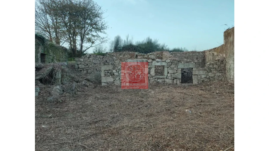 Quinta T3 para Venda em Fragoso Foto 2