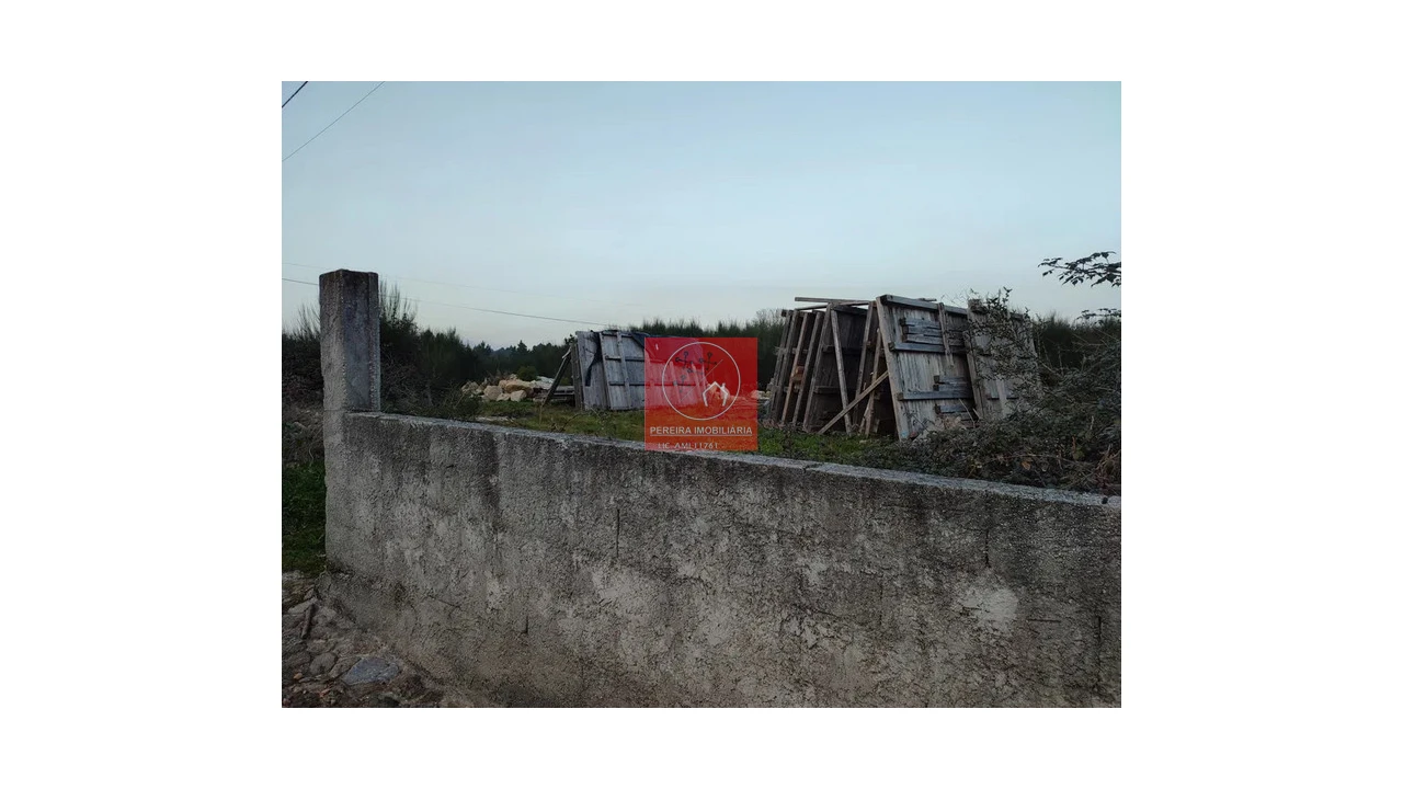 Quinta T3 para Venda em Fragoso Foto 3