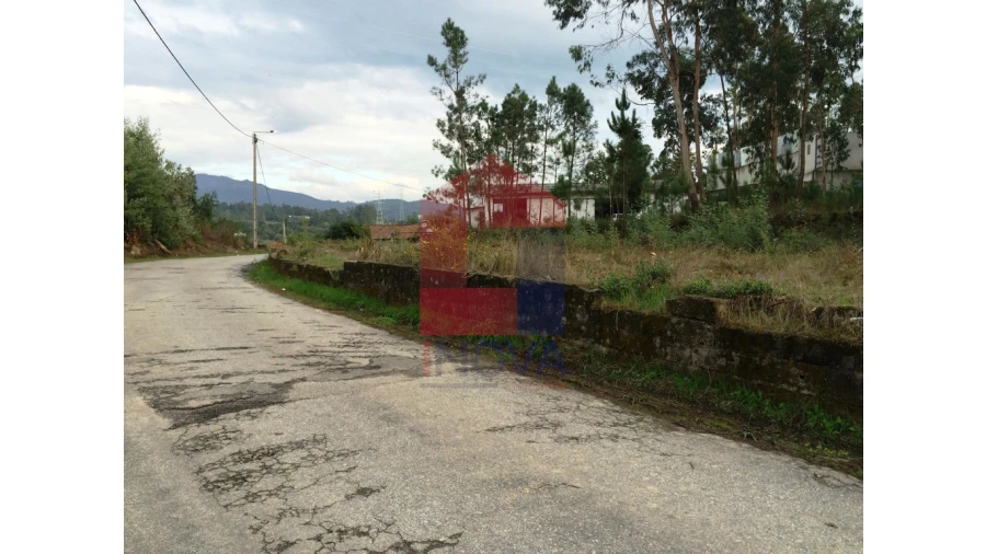 Terreno para Venda em Sabariz Foto 5