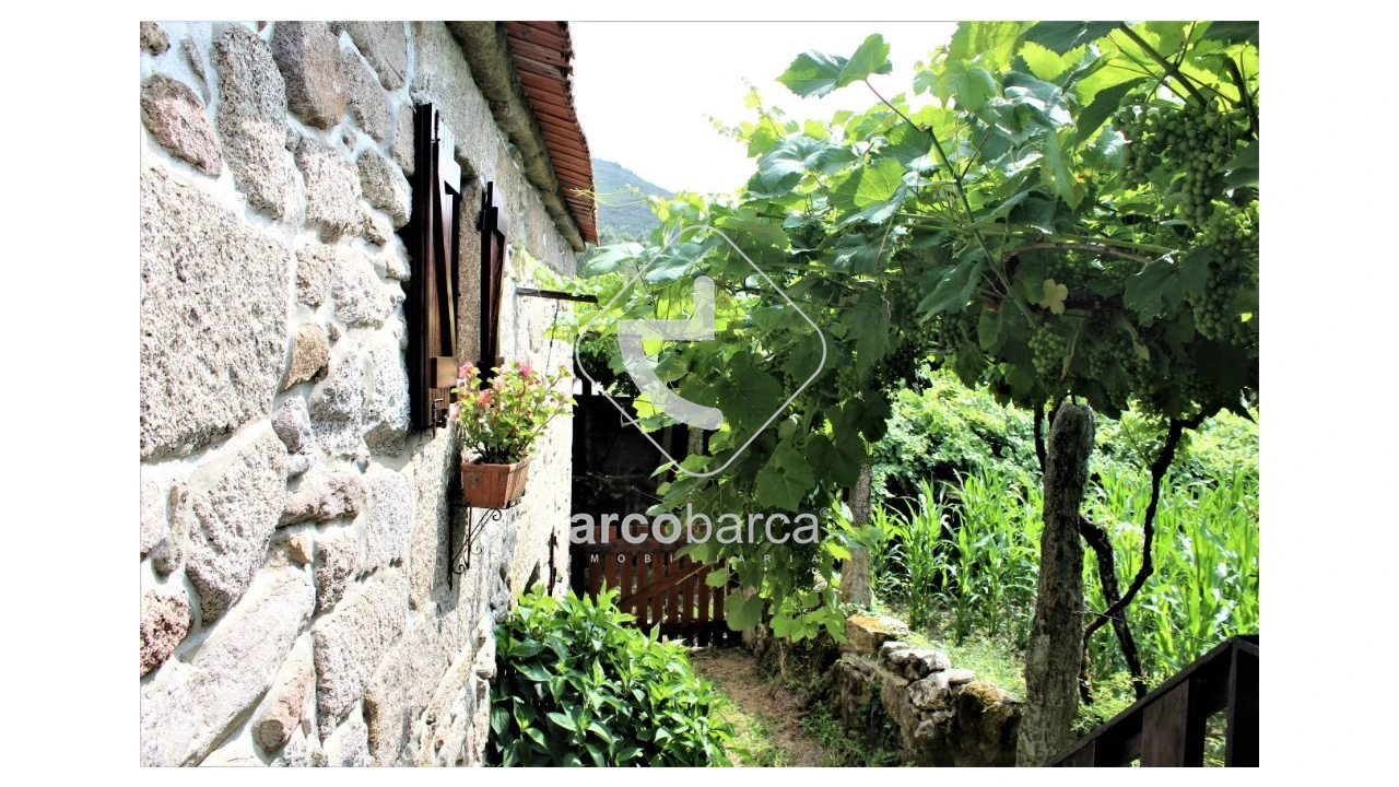 Moradia T3 para Venda em Cabreiro Foto 16