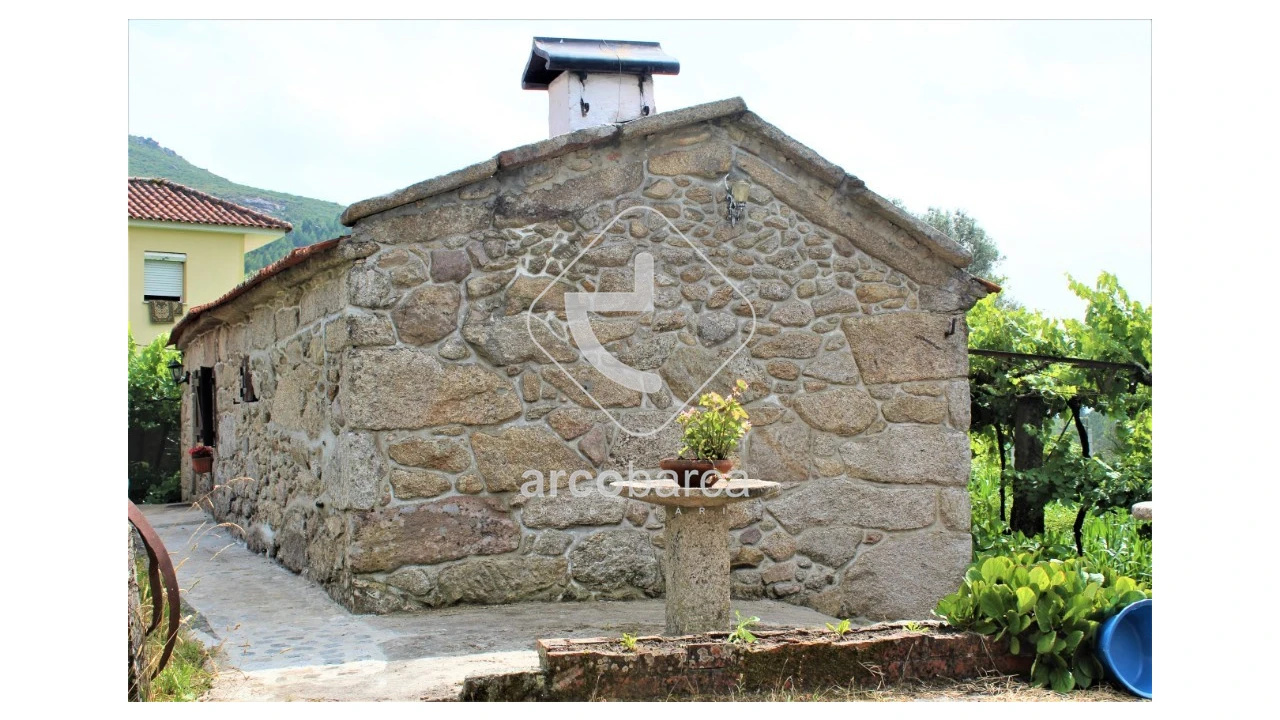 Moradia T3 para Venda em Cabreiro Foto 21