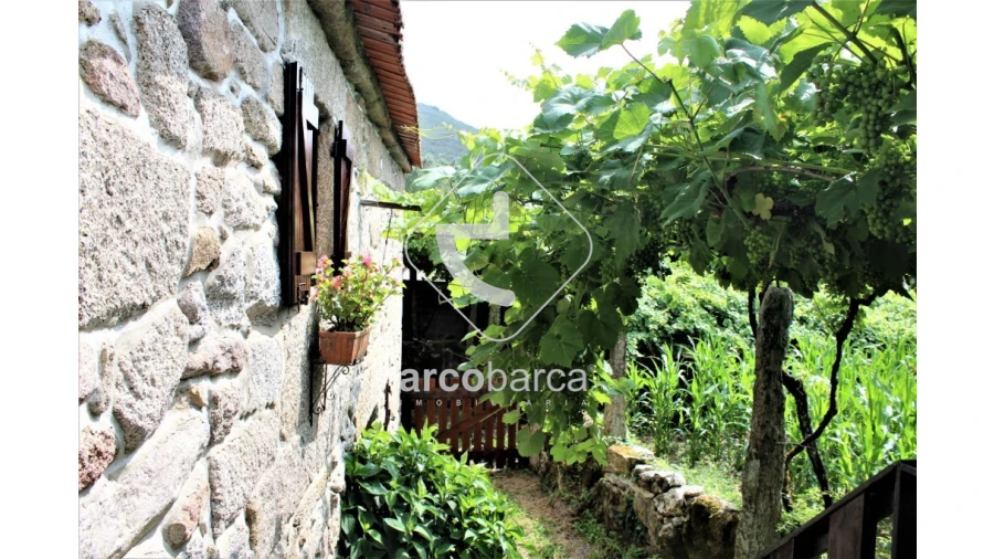 Moradia T3 para Venda em Cabreiro Foto 16