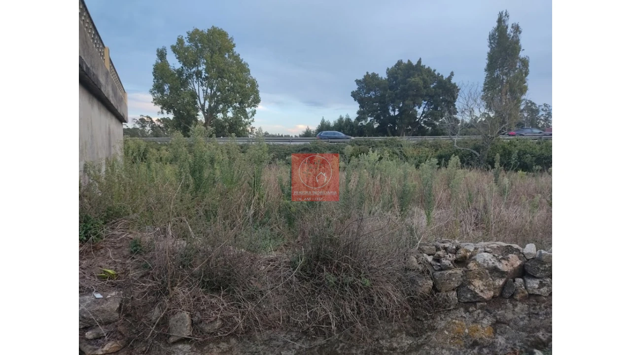 Terreno para Venda em Póvoa de Varzim, Beiriz e Argivai Foto 1