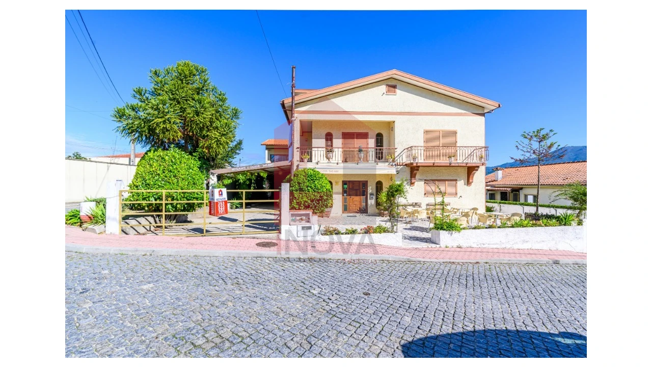 Moradia T4 para Venda em Bico Foto 34