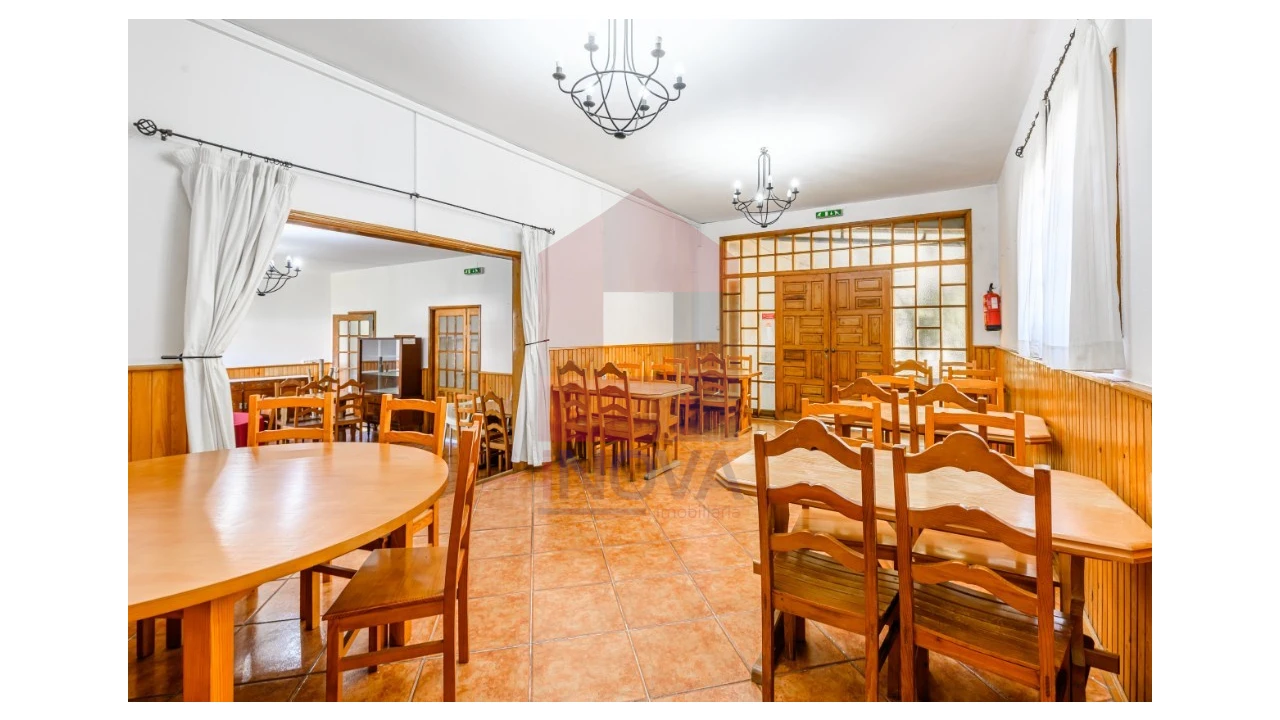 Moradia T4 para Venda em Bico Foto 4