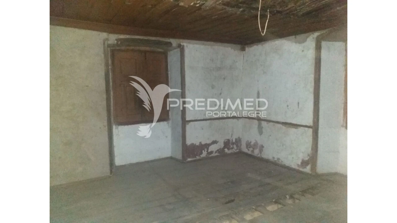 Moradia T5 para Venda em Alpalhão Foto 9