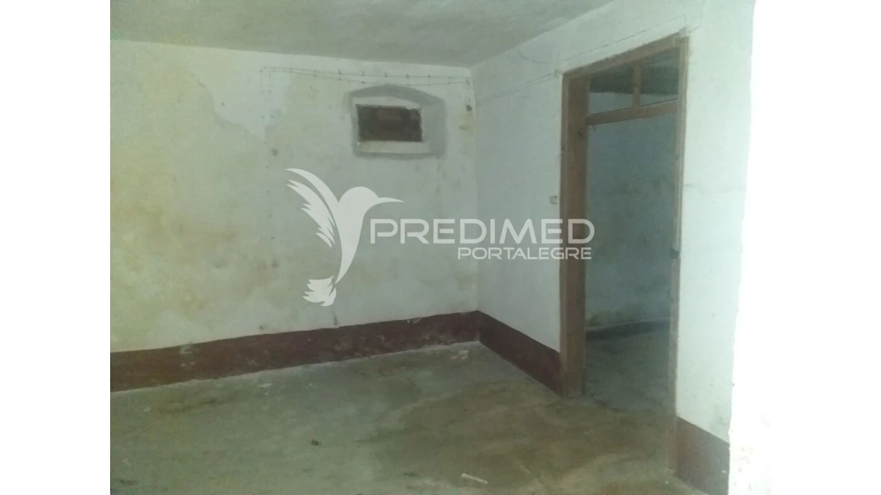 Moradia T5 para Venda em Alpalhão Foto 5