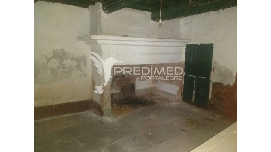 Moradia T5 para Venda em Alpalhão Foto 4