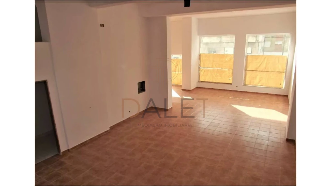 Loja para Venda em Alto do Seixalinho, Santo André e Verderena Foto 6