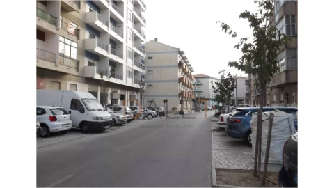 Loja para Venda em Alto do Seixalinho, Santo André e Verderena