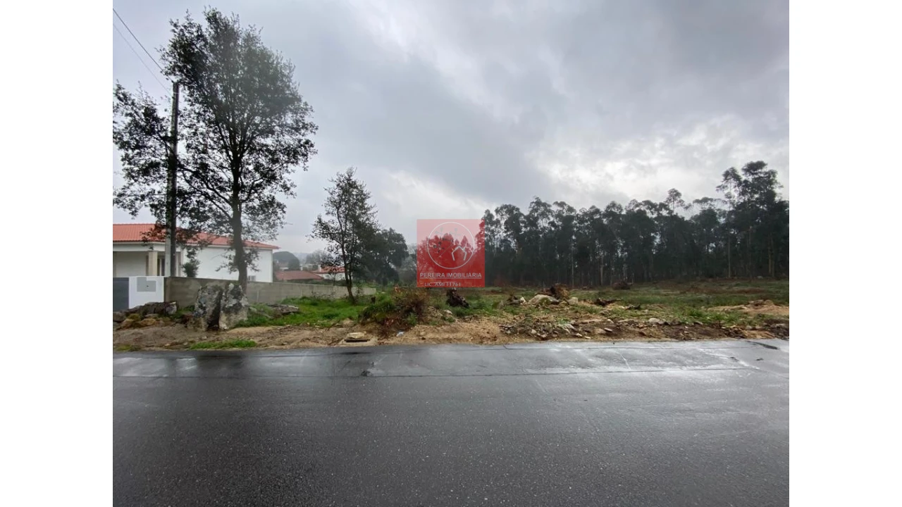 Terreno para Venda em Durrães e Tregosa Foto 1