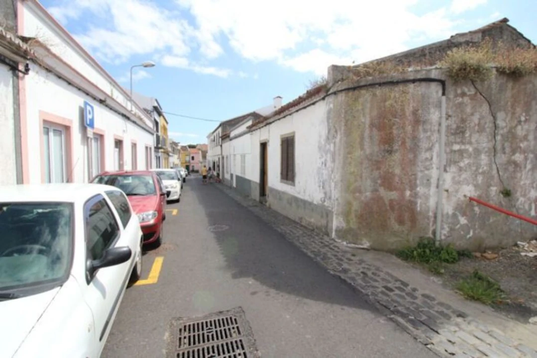 Moradia T1 para Venda em Ponta Delgada (São Pedro) Foto 3