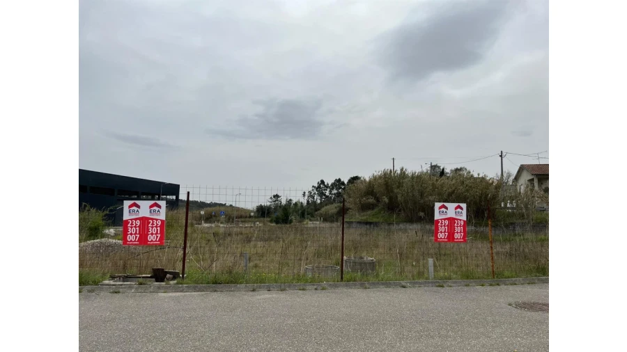 Terreno para Venda em Trouxemil e Torre de Vilela Foto 2