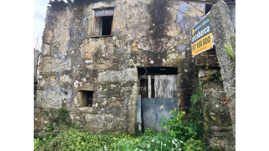 Moradia T2 para Venda em Portela e Extremo Foto 2