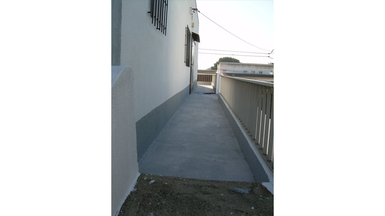 Armazém para Venda em Charneca de Caparica e Sobreda Foto 6