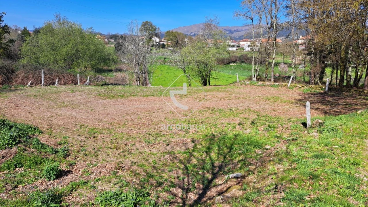 Terreno para Venda em Prozelo Foto 1