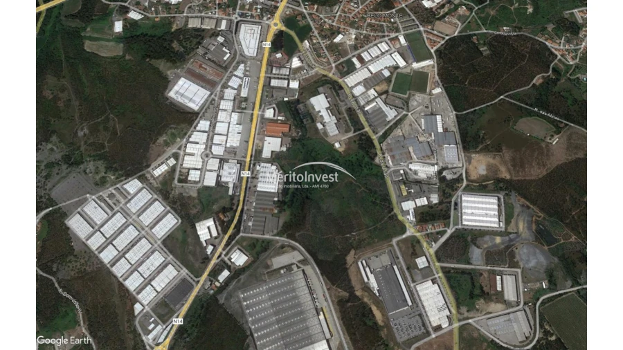 Terreno para Venda em Vilarinho das Cambas Foto 4