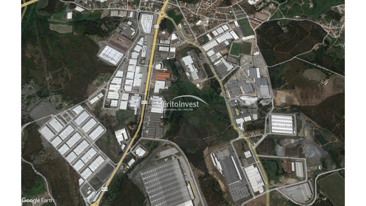 Terreno para Venda em Vilarinho das Cambas Foto 4