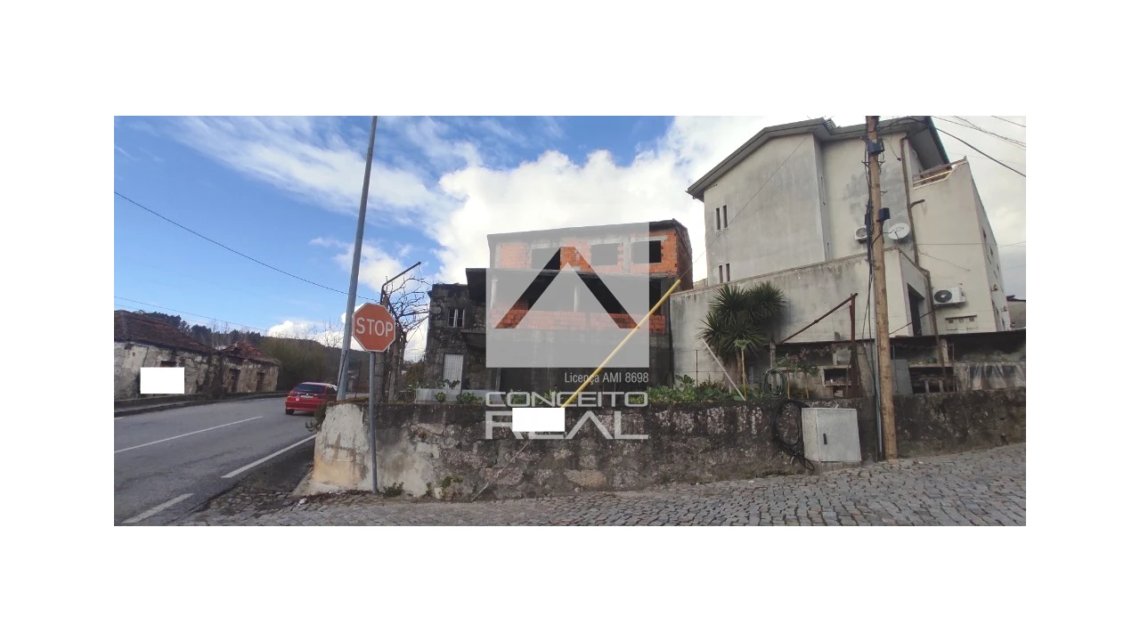 Moradia T4 para Venda em Lordelo Foto 6