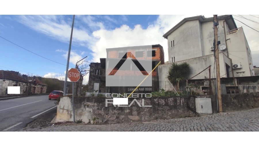 Moradia T4 para Venda em Lordelo Foto 6