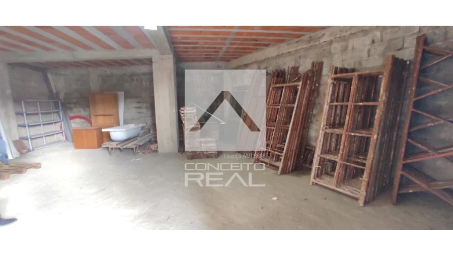 Moradia T4 para Venda em Lordelo Foto 8