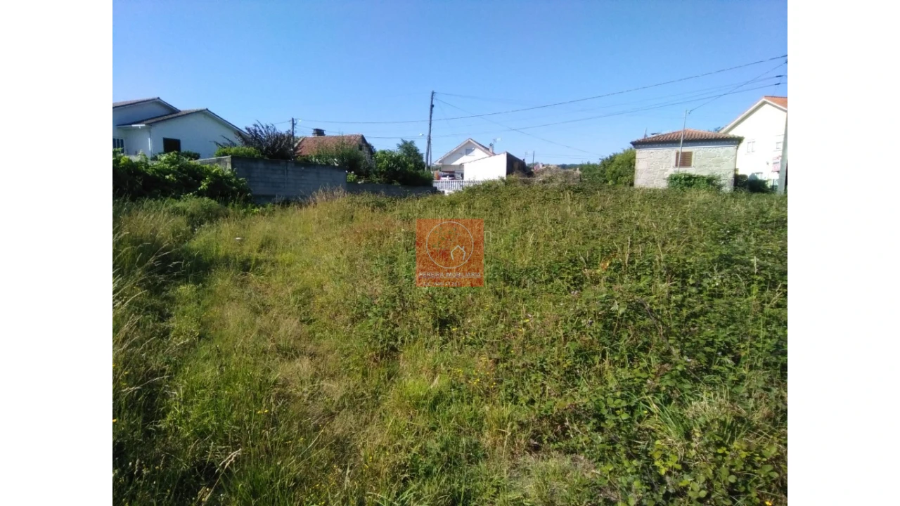 Terreno para Venda em Forjães Foto 8