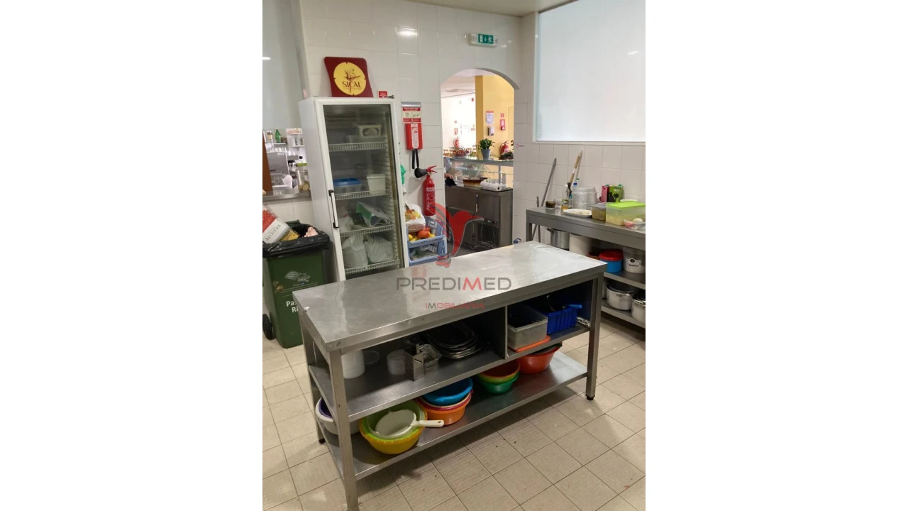 Loja para Venda em Conceição e Estoi Foto 8