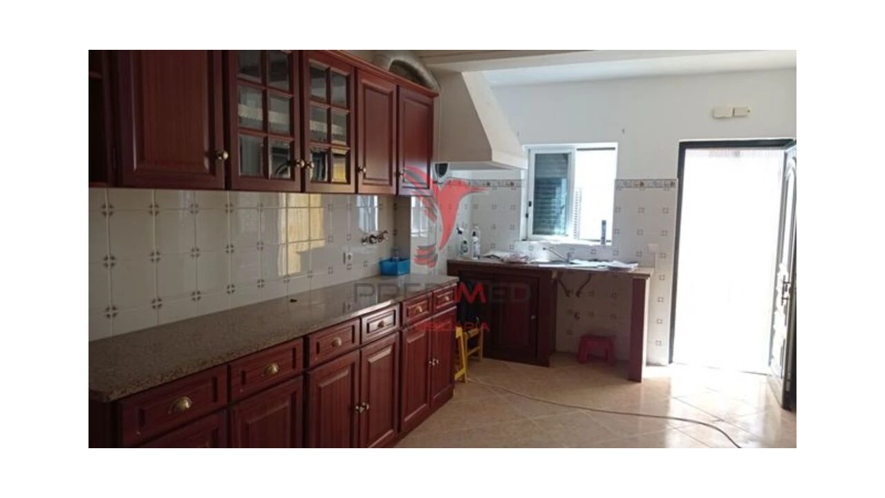 Moradia T2 para Venda em Seda Foto 3