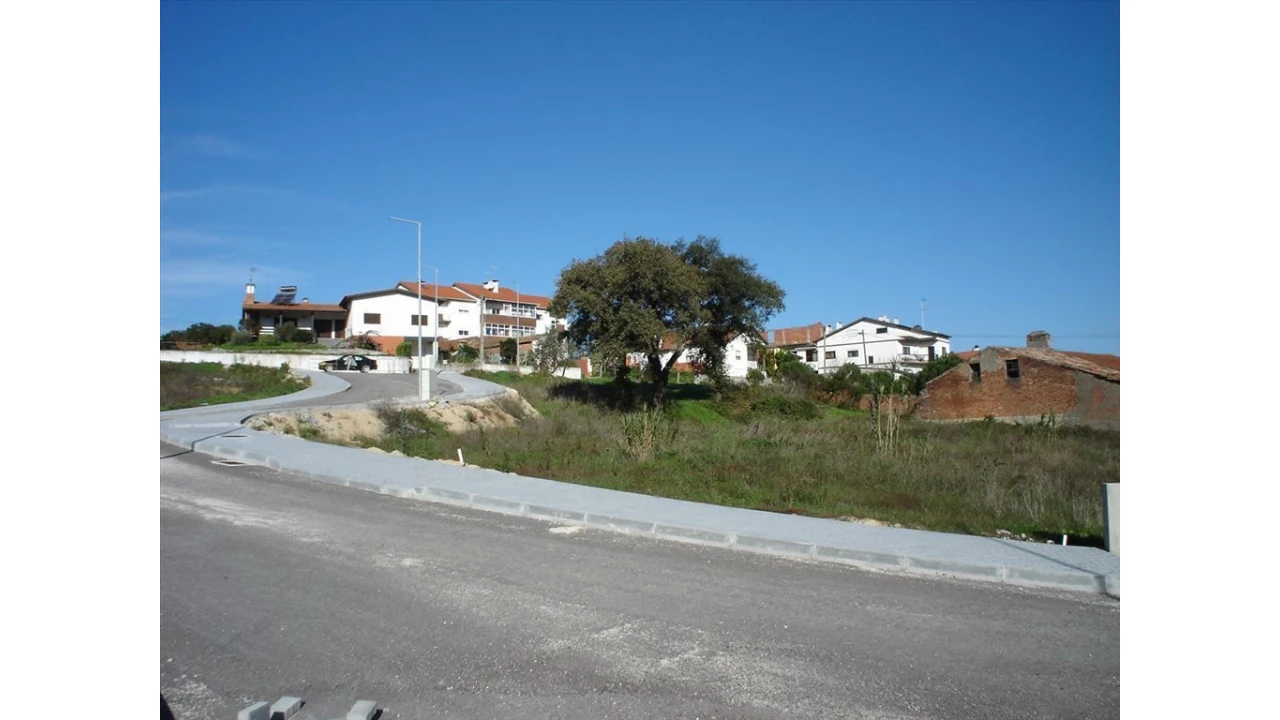 Terreno para Venda em Marrazes e Barosa Foto 3