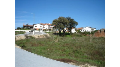 Terreno para Venda em Marrazes e Barosa