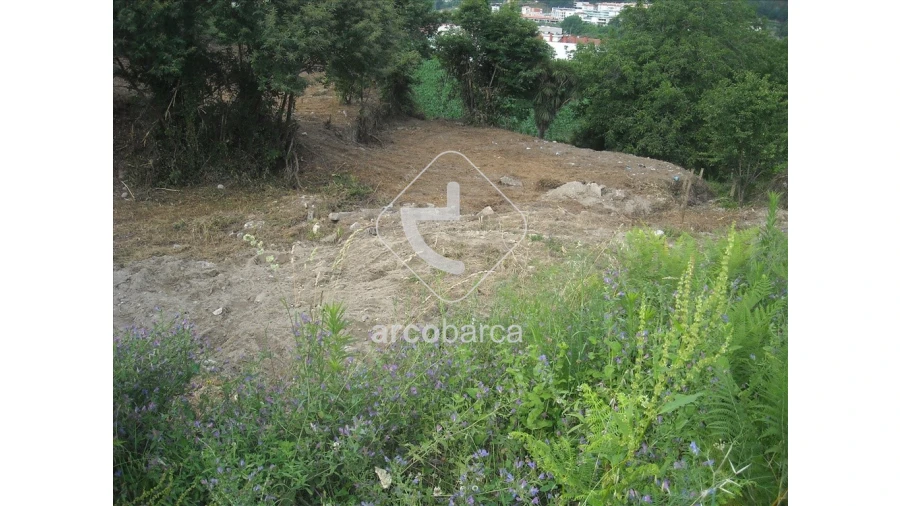 Terreno para Venda em Arcos de Valdevez (São Paio) e Giela Foto 3