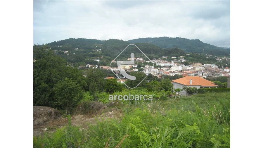Terreno para Venda em Arcos de Valdevez (São Paio) e Giela Foto 2