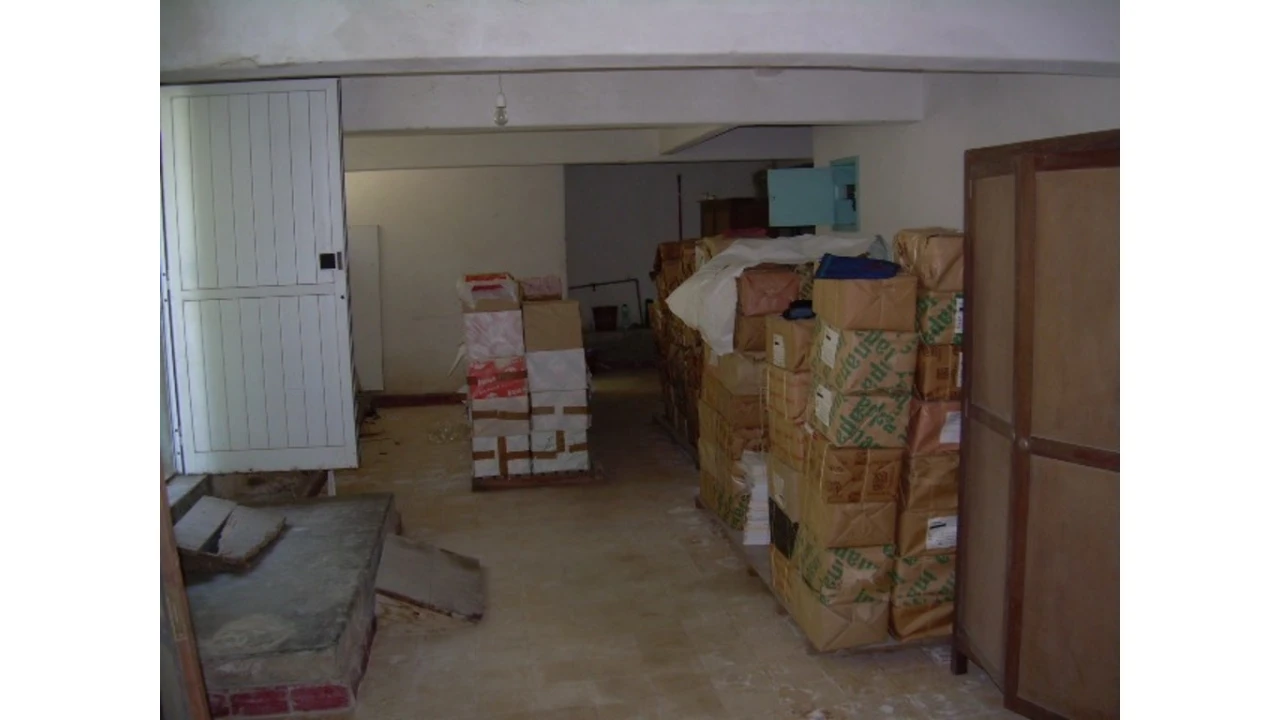 Armazém para Venda em Almada, Cova da Piedade, Pragal e Cacilhas Foto 2