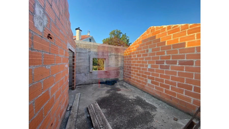 Moradia T4 para Venda em Sande, Vilarinho, Barros e Gomide Foto 7