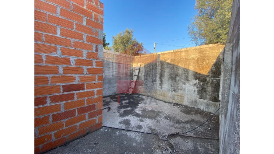 Moradia T4 para Venda em Sande, Vilarinho, Barros e Gomide Foto 5