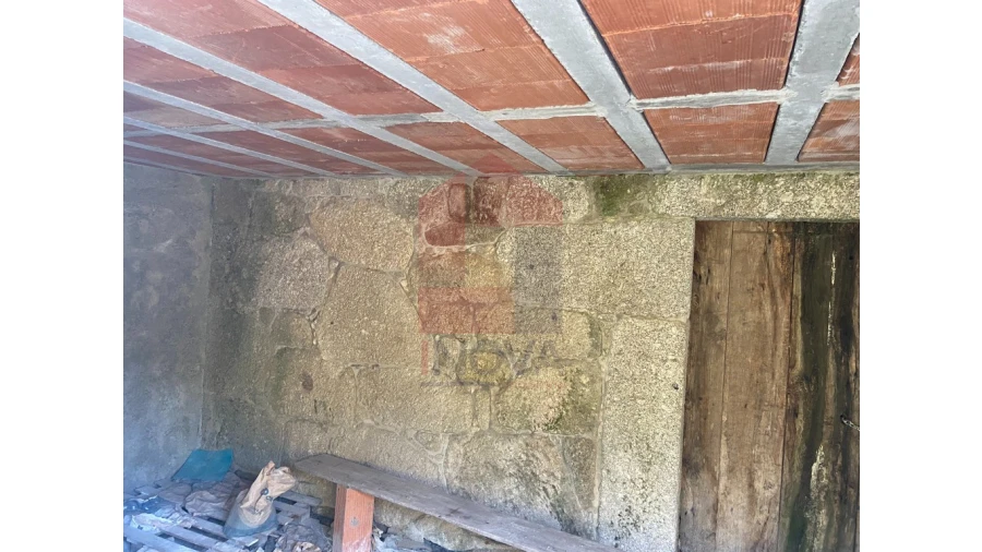 Moradia T4 para Venda em Sande, Vilarinho, Barros e Gomide Foto 19