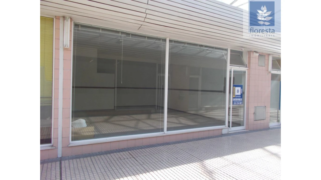 Loja para Venda em Braga (Maximinos, Sé e Cividade) Foto 1