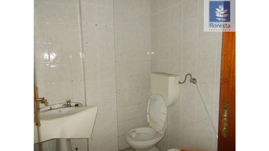 Loja para Venda em Braga (Maximinos, Sé e Cividade) Foto 7